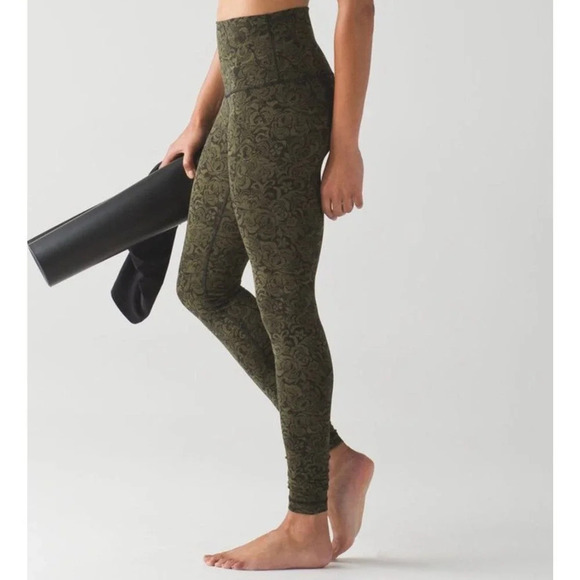 Lululemon Women’s Size 4 Green Pencil Lace Wunder Under Leggings - Picture 1 of 7